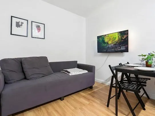 Apartments Near The Airport Cornella de Llobregat